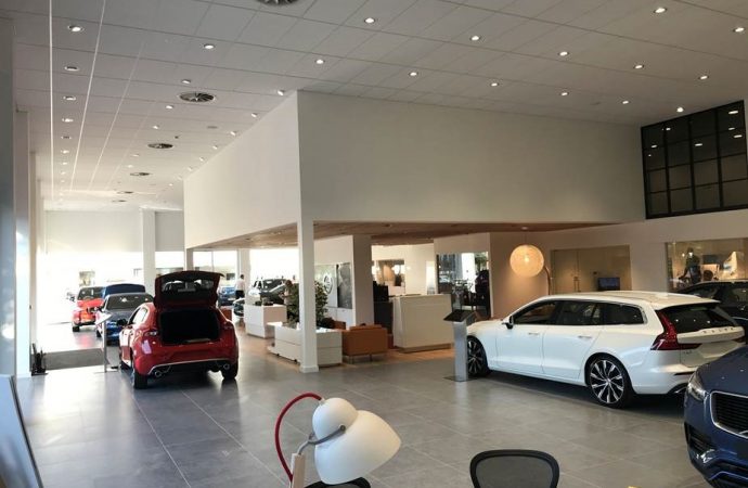 Waylands Oxford Opens All New 1m Showroom Car Dealer Magazine